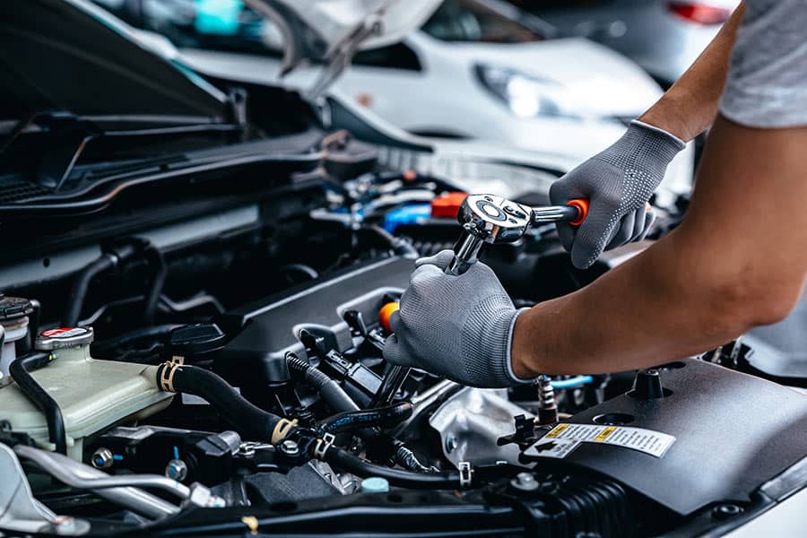 Engine repair and diagnostics